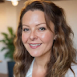 Meet your Posher, Dee